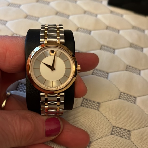 Womens Movado watch two tone - Picture 4 of 6